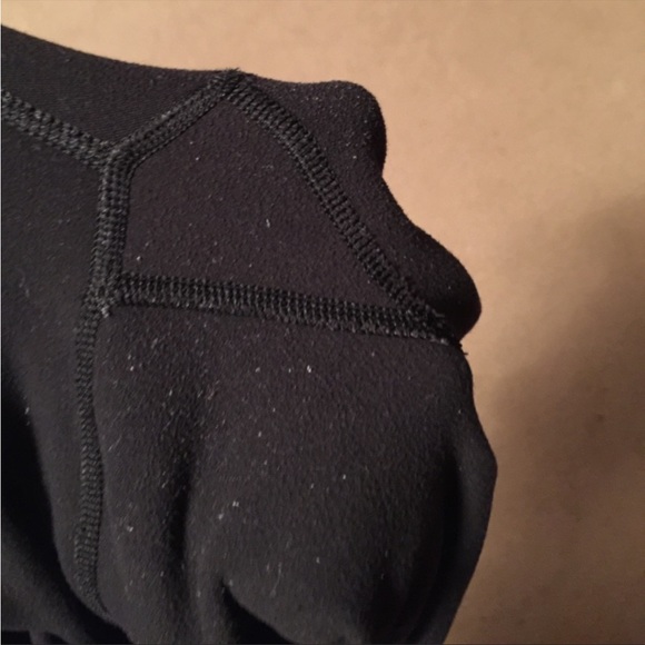 Lululemon reversible crops - Picture 3 of 4